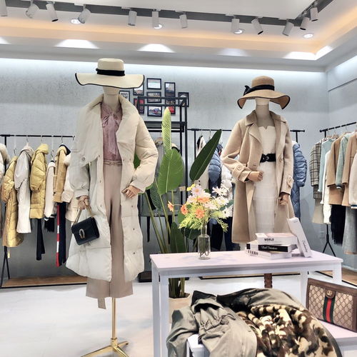 服装搭配色彩与选品秘籍 如何为服装店挑出爆款货源与排布决胜方案